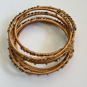 8 bangles bracelet very beautiful treads and jewls